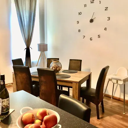 Levendula Apartment *